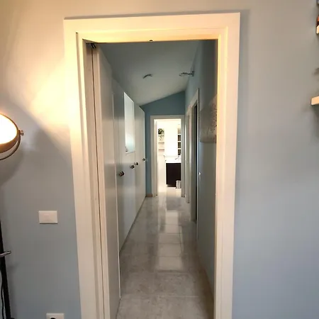 Blue Sky - 5 Min Vatican Apartment *